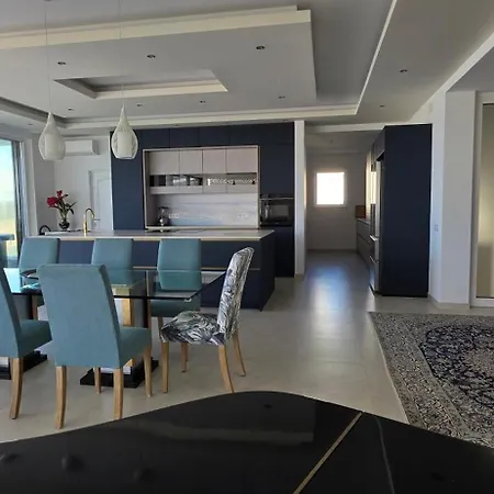 Luxury Seaview Appartement *