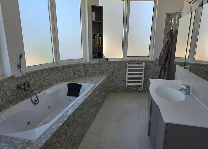Luxury Seaview Appartement *